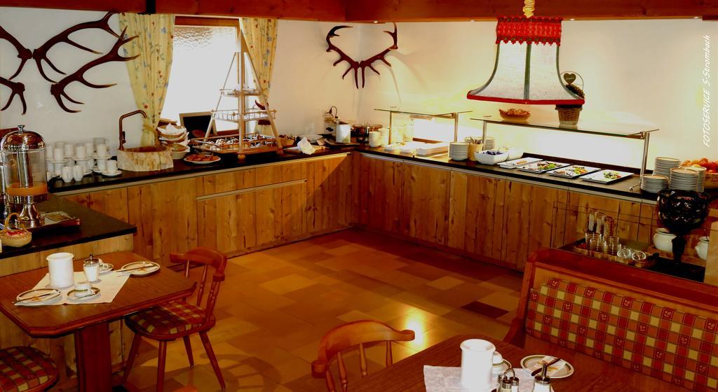 Das Naturhotel Die Eng Hinterriss Exterior photo